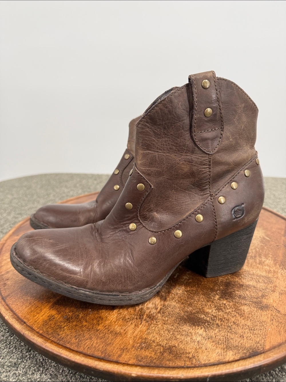 Born Boots Wm 7 Perez Western Cowboy Studded Brown Leather Ankle Boots Side Zip